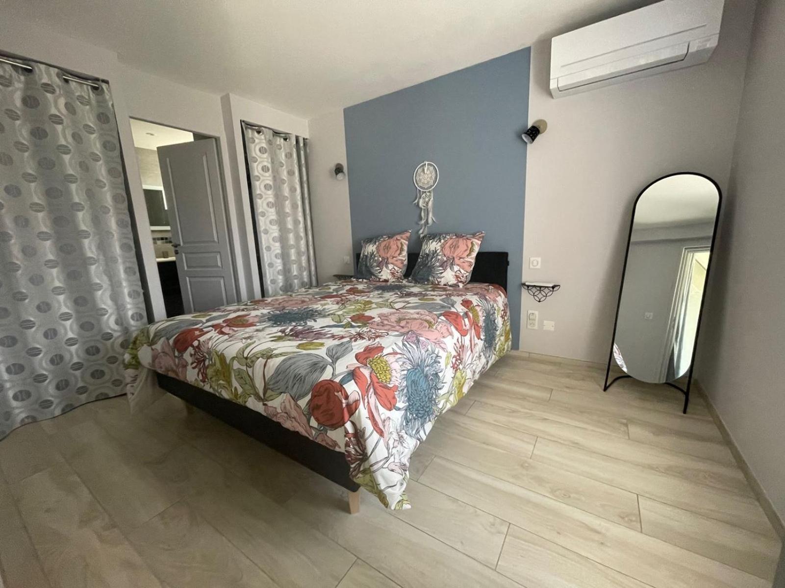 Les Mimosas Villa Gracay Bagian luar foto